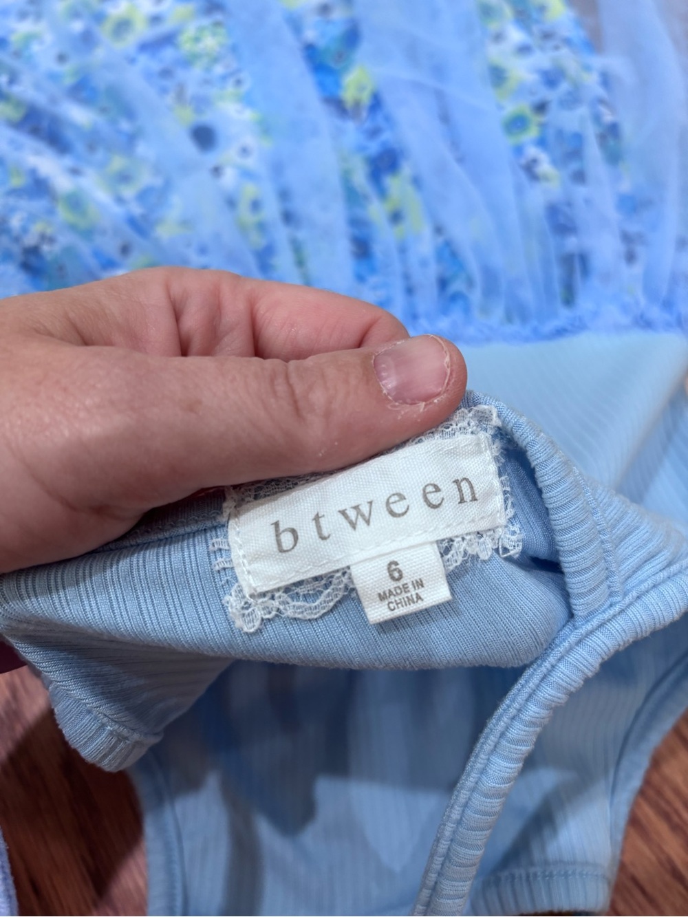 Btween Girl’s Dress Blue Floral sz 6